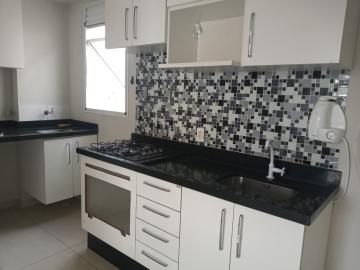 Apartamento / Padrão em Jacareí Alugar por R$950,00