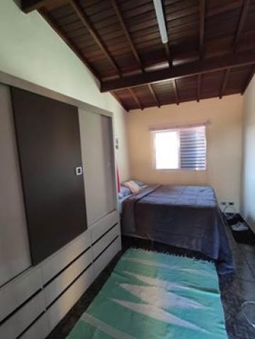 Casa com 3 dormitórios - Parque Santo Antonio - Jacareí