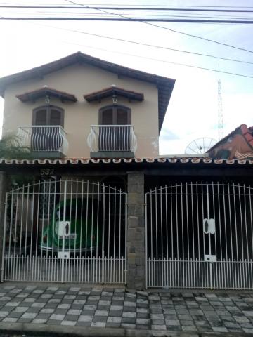 Alugar Casa / Sobrado em Jacareí. apenas R$ 600.000,00