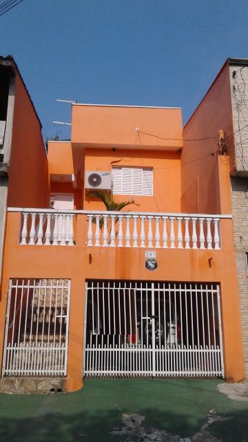 Alugar Casa / Sobrado em Jacareí. apenas R$ 275.000,00