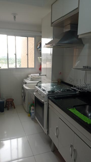 Lindo apartamento com 2 Dormitórios 1 Suíte .