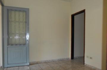 Alugar Casa / Padrão em Jacareí. apenas R$ 1.500,00