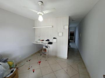 Alugar Casa / Condomínio em Jacareí. apenas R$ 990,00