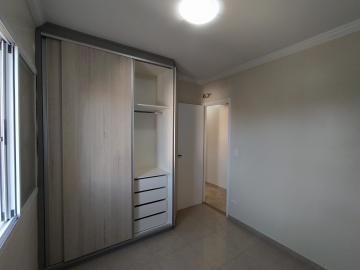 Alugar Apartamento / Padrão em Jacareí R$ 1.500,00 - Foto 9