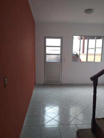 Alugar Casa / Condomínio em Jacareí. apenas R$ 750,00