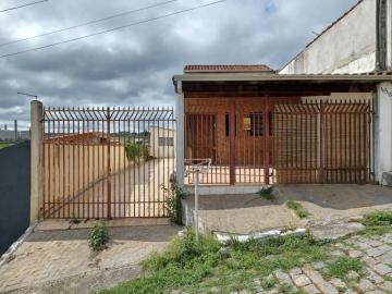 Alugar Casa / Padrão em Jacareí. apenas R$ 373.000,00