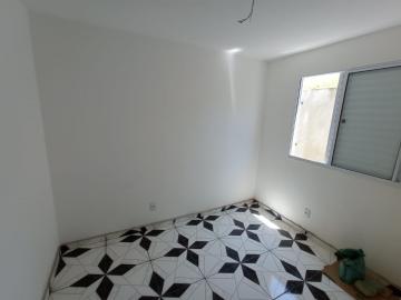 Alugar Apartamento / Padrão em Jacareí R$ 900,00 - Foto 2
