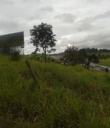 Alugar Terreno / Padrão em Jacareí. apenas R$ 3.500,00