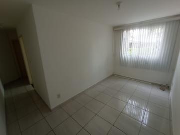 Alugar Apartamento / Padrão em Jacareí. apenas R$ 850,00