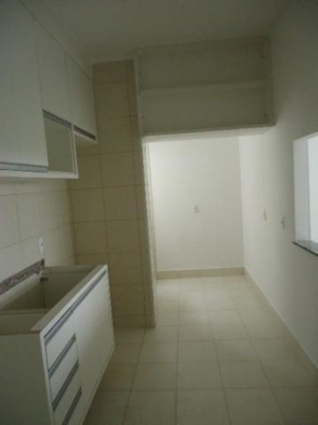 Alugar Apartamento / Padrão em Jacareí. apenas R$ 680,00