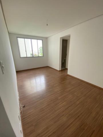 Alugar Apartamento / Padrão em São José dos Campos. apenas R$ 800,00