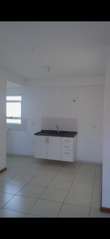 Alugar Apartamento / Padrão em Jacareí R$ 850,00 - Foto 4