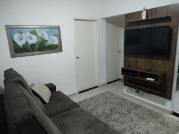 Apartamento / Padrão em Jacareí Alugar por R$900,00