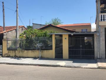 CASA 03 DORMITÓRIOS COM EDICULA ASSOBRADADA - PARQUE MEIA LUA JACAREÍ SP