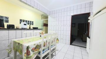 Casa com 2 dormitórios, quintal,  espaço gourmet. 1 vaga coberta, Excelente localização!