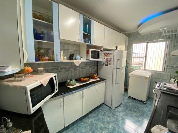 Alugar Apartamento / Padrão em Jacareí. apenas R$ 170.000,00