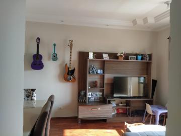 Alugar Apartamento / Padrão em Jacareí R$ 1.000,00 - Foto 8