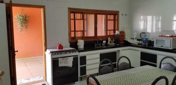 imagem 2 - Vende-se excelente casa de campo com ótima localização em Jambeiro. imagem 2 - Vende-se excelente casa de campo com ótima localização em Jambeiro.