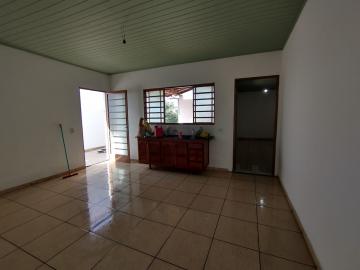 Casa / Padrão em Jacareí Alugar por R$780,00