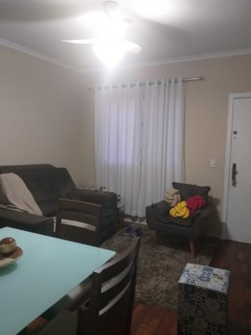 Apartamento / Padrão em Jacareí Alugar por R$800,00