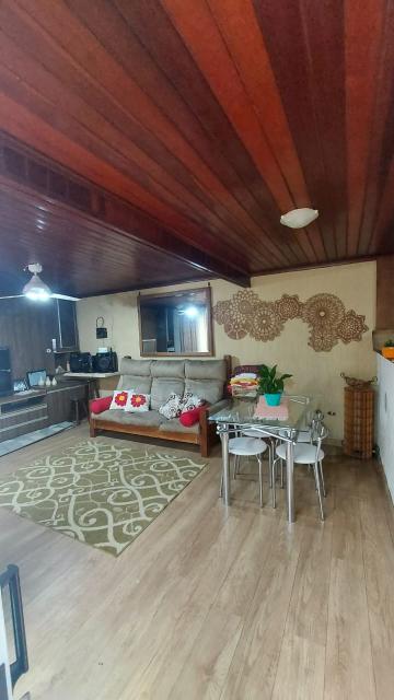 Alugar Casa / Padrão em Jacareí. apenas R$ 350.000,00