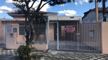 Alugar Casa / Padrão em Jacareí. apenas R$ 2.800,00