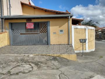 Alugar Casa / Padrão em Jacareí. apenas R$ 300.000,00