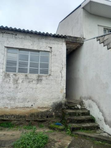 CASA DE 2 DORMITÓRIOS - PRIMEIRO DE MAIO - JACAREÍ