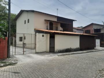 Alugar Casa / Sobrado em Jacareí. apenas R$ 420.000,00