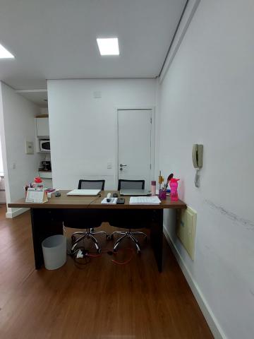 SALA EM CONDOMINIO - CENTRO JACAREÍ SP