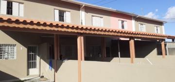 Alugar Casa / Sobrado em Jacareí. apenas R$ 950,00