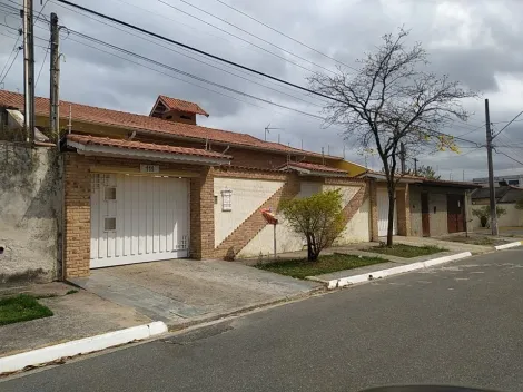 CASA COM 3 DORMITÓRIOS SENDO 1 SUÍTE - SANTA MARIA - JACAREÍ