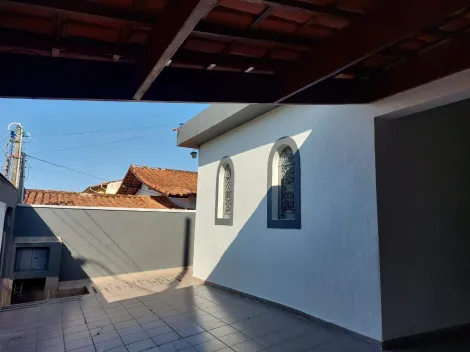 Casa com 3 Dormitórios 1 Suíte - próximo ao centro !!!