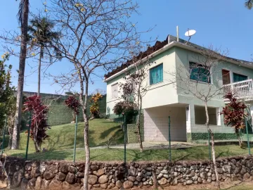 EXCELENTE CASA EM CARAGUATATUBA