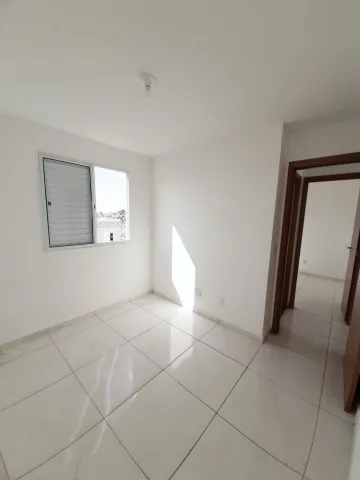 Alugar Apartamento / Padrão em Jacareí. apenas R$ 185.000,00