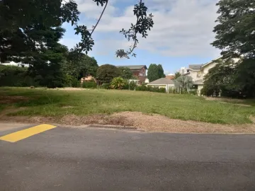 Terreno em condomínio fechado - TERRAS DE SANT'ANNA