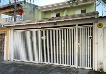 Casa no Jardim das Indústrias | 4 Dormitórios - São José dos Campos