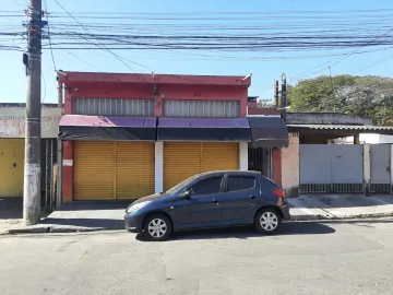 Casa de 03 dormitórios com 02 pontos comerciais à venda no bairro nova jacareí