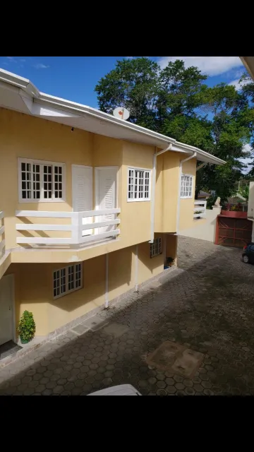 Alugar Casa / Condomínio em Jacareí. apenas R$ 300.000,00