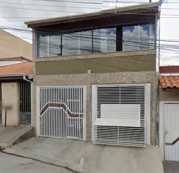 Alugar Casa / Padrão em Jacareí. apenas R$ 1.500,00