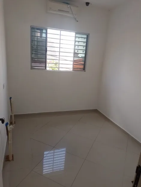 CASA COMERCIAL 04 DORMITORIOS -