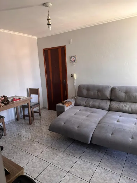 Alugar Apartamento / Padrão em Jacareí. apenas R$ 170.000,00