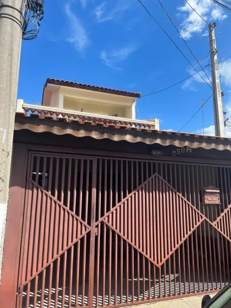 Alugar Casa / Padrão em Jacareí. apenas R$ 425.000,00