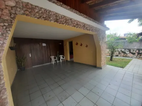 Alugar Casa / Padrão em Jacareí. apenas R$ 600.000,00