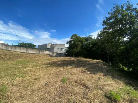 Terreno com 1030,63 m² - Vale dos Lagos Jacareí SP