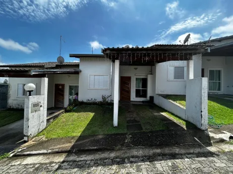 Casa em Condomínio 02 Dormitórios - Parque Santo Antonio Jacareí SP