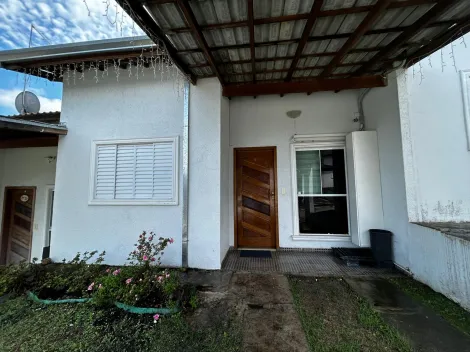 Casa em Condomínio 02 Dormitórios - Parque Santo Antonio Jacareí SP