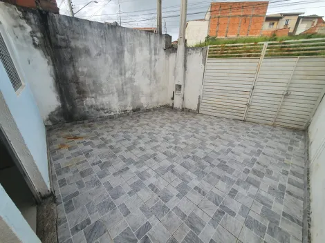 Locação Casa 02 Dormitórios, Sendo uma suíte - Residencial São Francisco- SJCampos