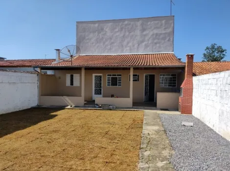 Alugar Casa / Padrão em Jacareí. apenas R$ 339.000,00
