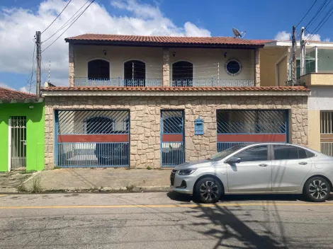 Alugar Casa / Padrão em Jacareí. apenas R$ 3.300,00